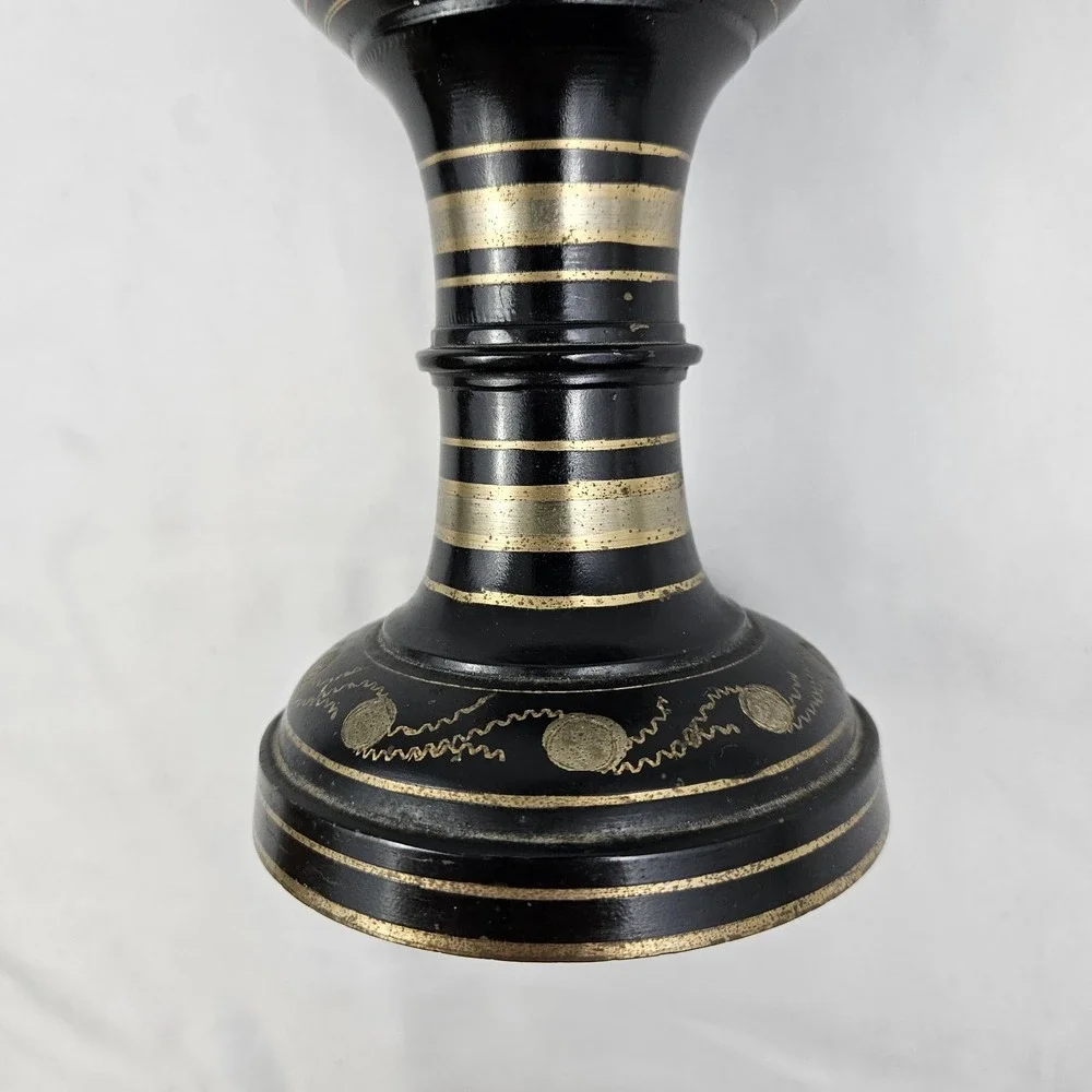 N/A vintage etched